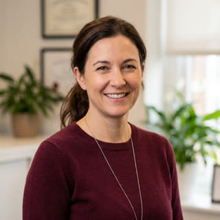 Laura Bennett, Diretora de Normas da Plataforma na Contivança, em imagem de perfil
